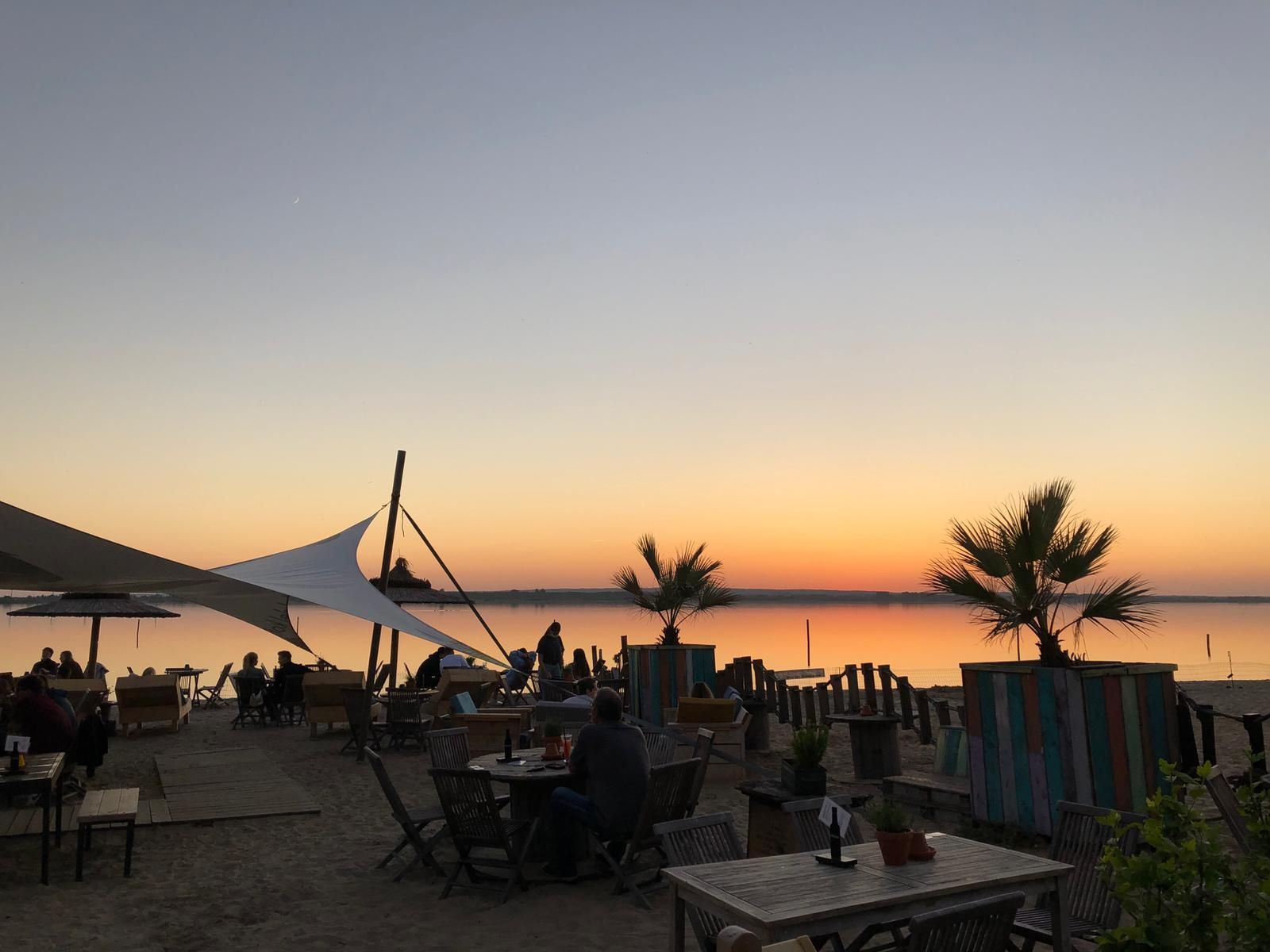 Sommerliche Strandbar Stimmung